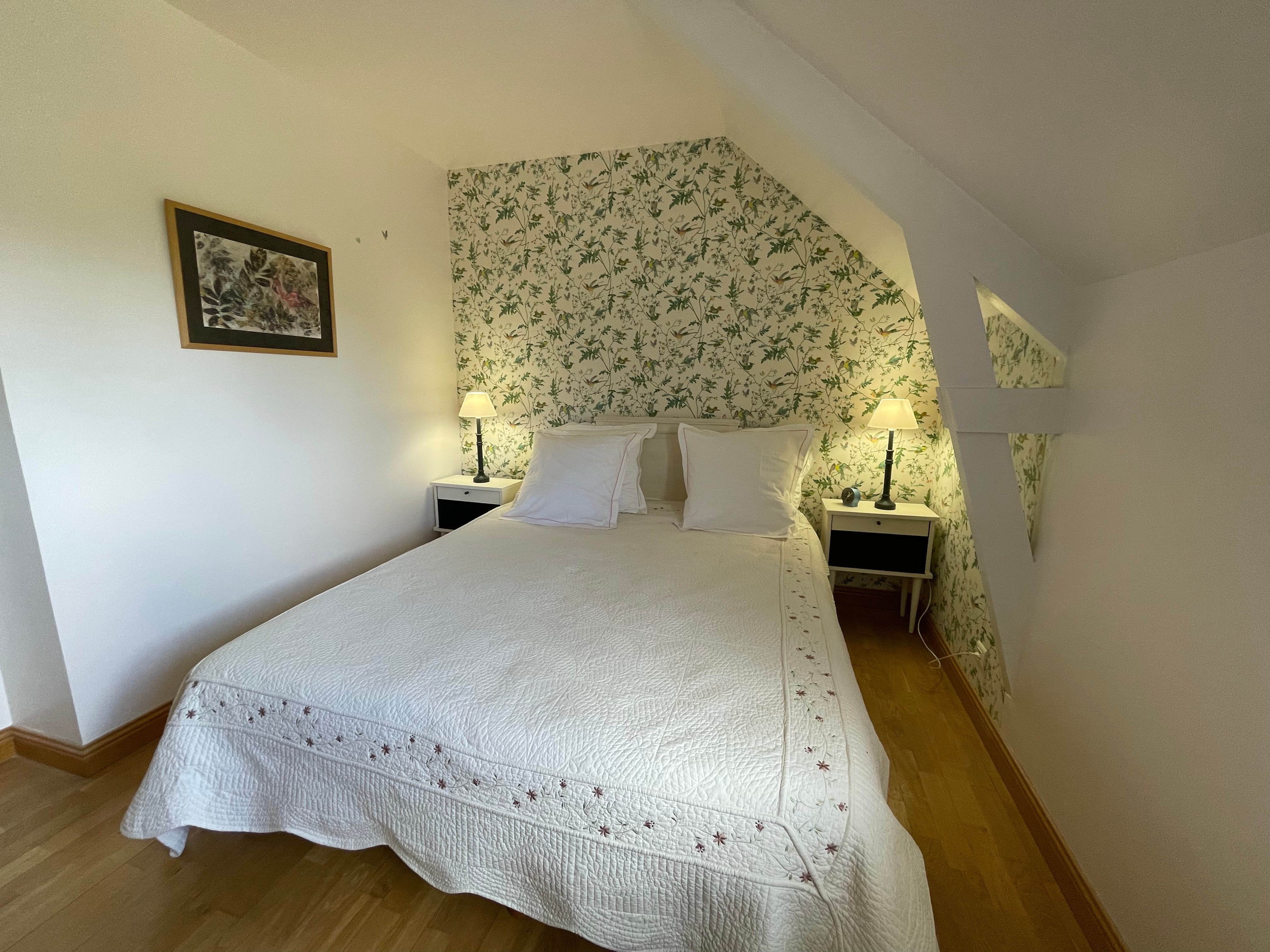 Upstairs there is a second bedroom with two 80cm beds, which can be converted into a 160cm double bed