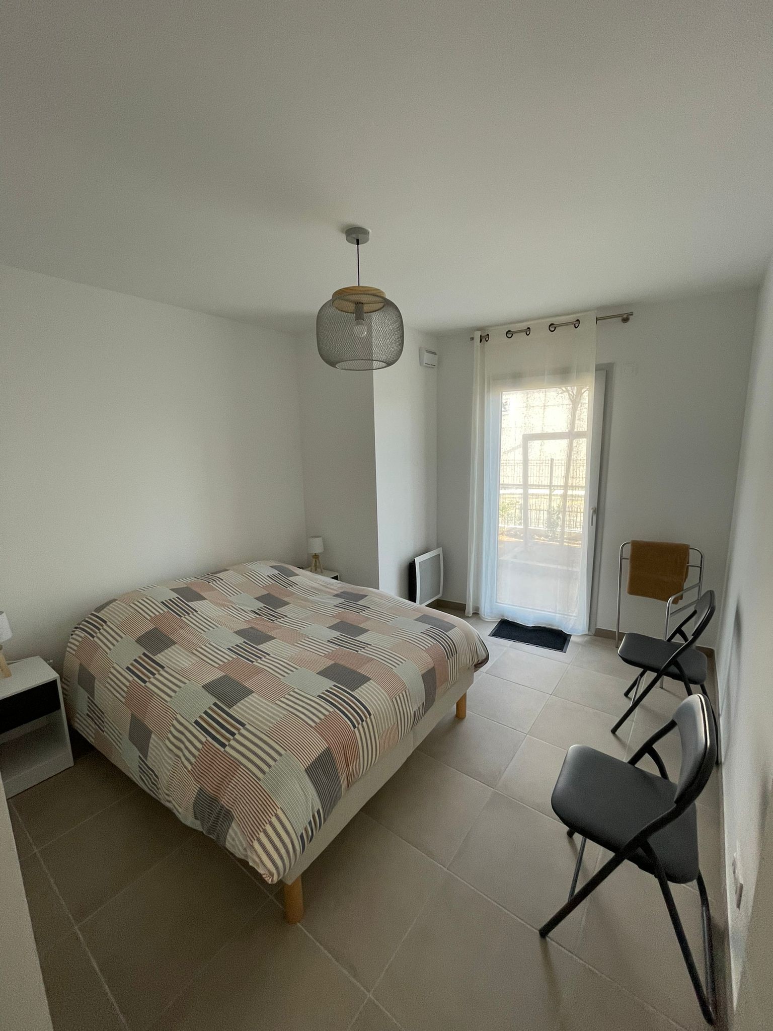 La chambre avec lit Queen Size