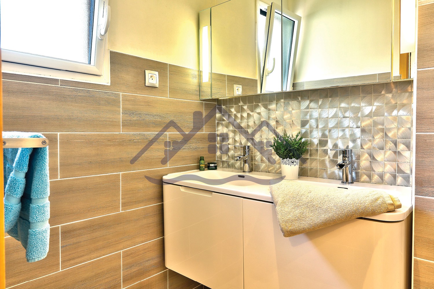 Photo n° 17 de la location