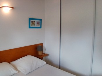 Etang de Farges, Saint Germain près Herment, Chalet vert - Chambre