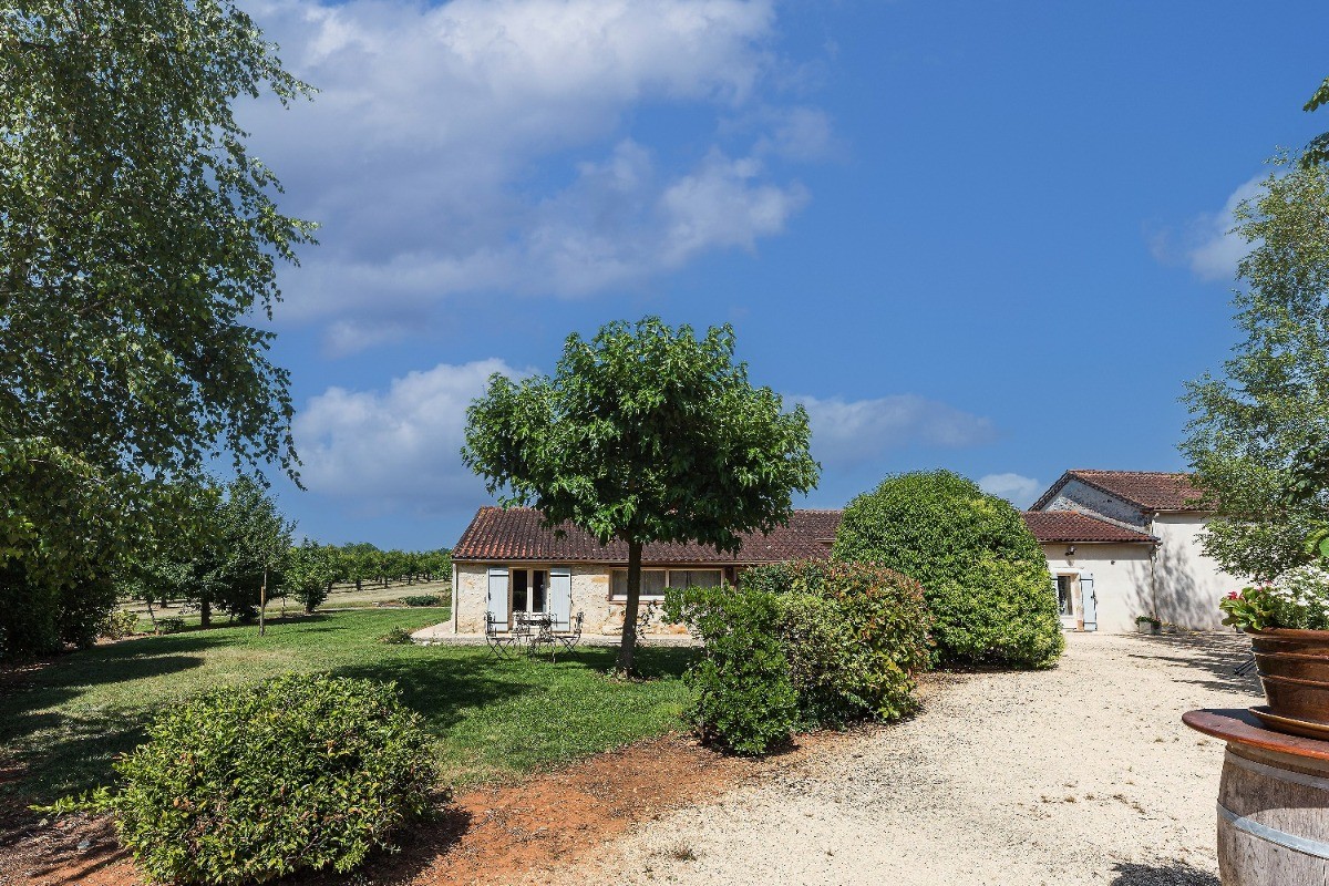 Gîte 4 personnes avec piscine et spa en Lot-et-Garonne