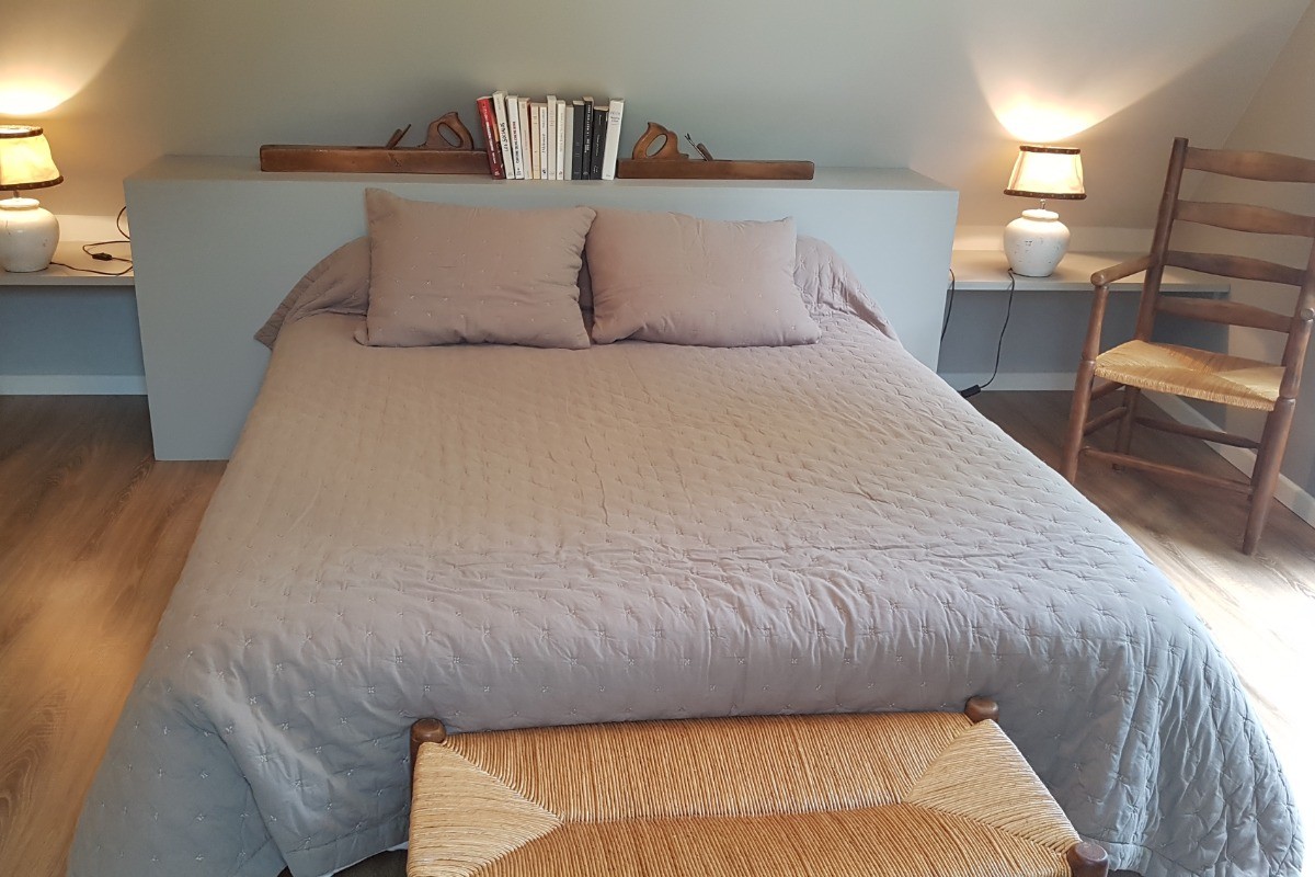 Chambre 2 côté jardin lit en 160cm