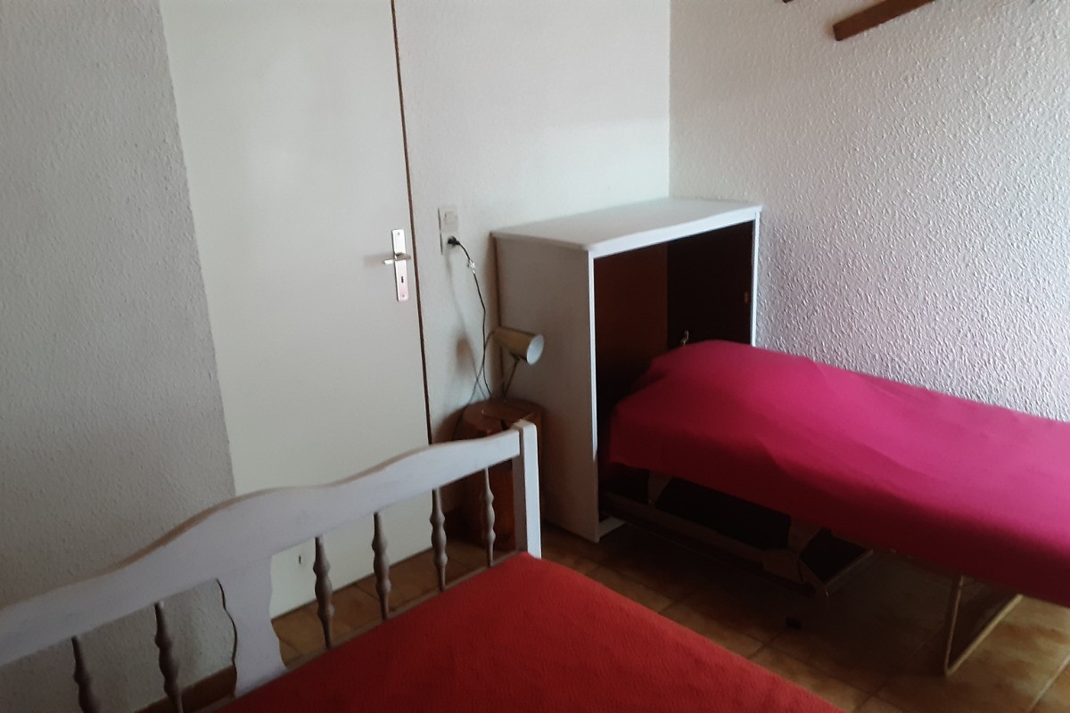 chambre lit ouvert