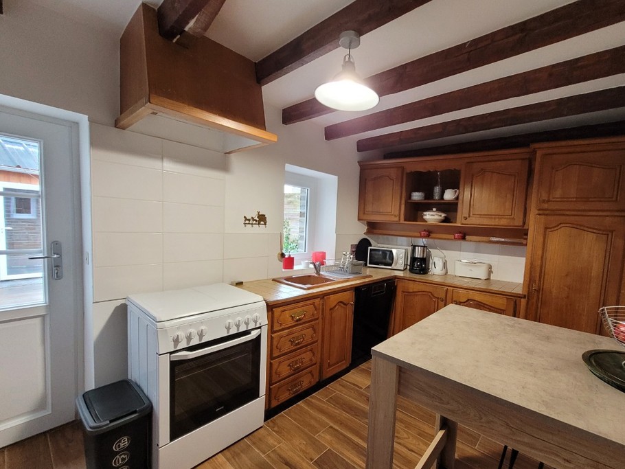 Cuisine - LE MILIN DU, DE 4 A 5 PERSONNES - AU COEUR VILLAGE DE GOUAREC ENTRE LE MORBIHAN ET LES CÔTES D'ARMOR - BRETAGNE -