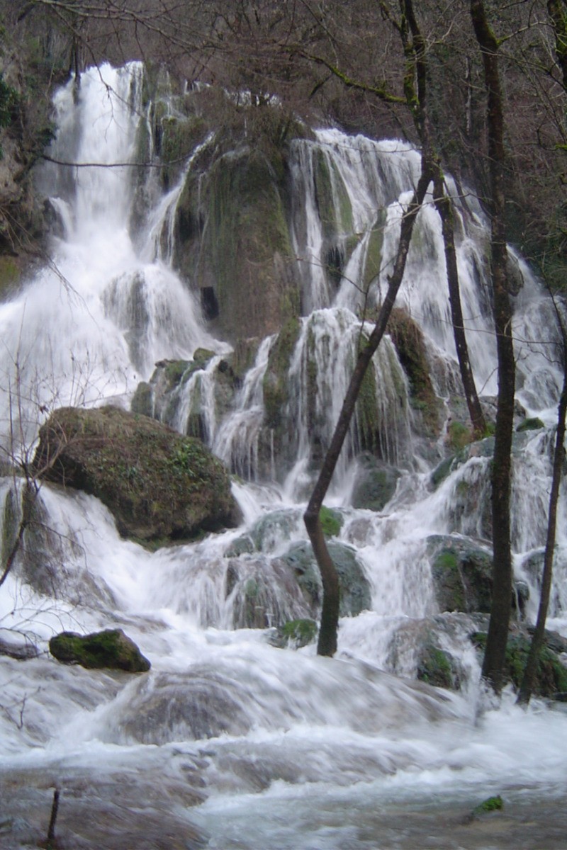 Cascade du Syratu ( un petit coin de paradis au village)