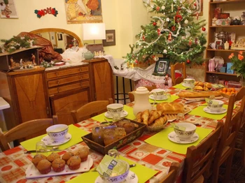 Les petit-déjeuners copieux sont servis dans la salle-à-manger de l'ancien presbytère.