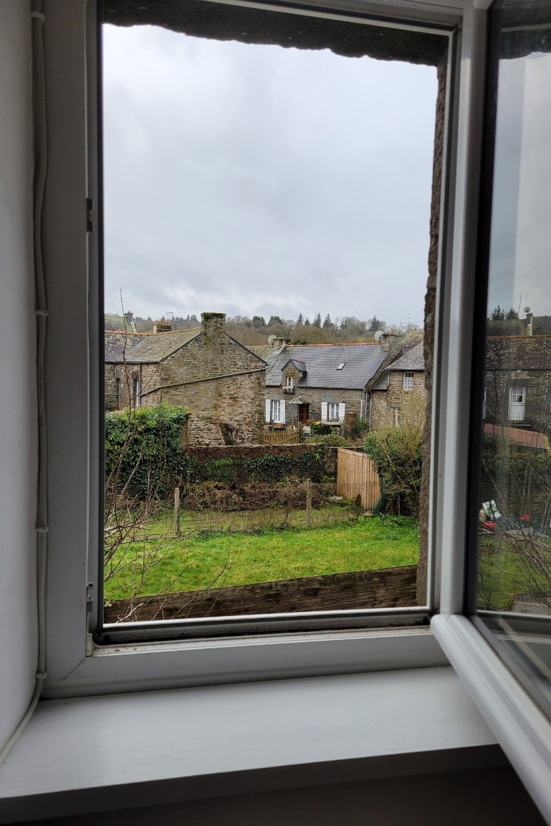 Vue - LE MILIN DU, DE 4 A 5 PERSONNES - AU COEUR VILLAGE DE GOUAREC ENTRE LE MORBIHAN ET LES CÔTES D'ARMOR - BRETAGNE -