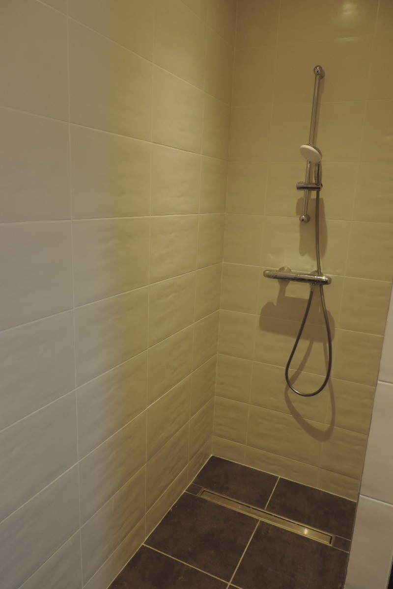 La douche à l'italienne