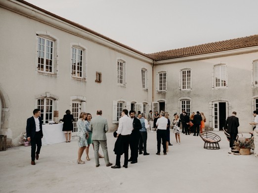 Cour d'honneur - Château-ferme d'Aboncourt