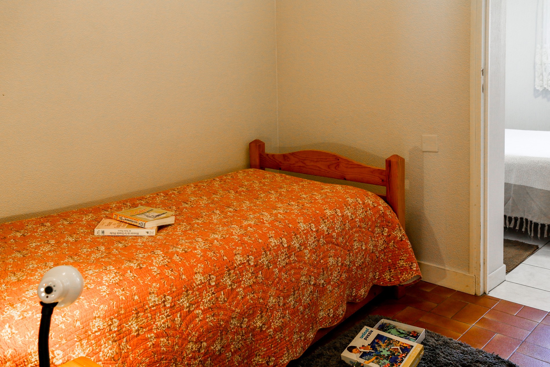 Room with single bed 90x190, windowless room