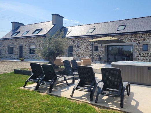 Gite chemin de camet avec jacuzzi
Capacité 8 personnes