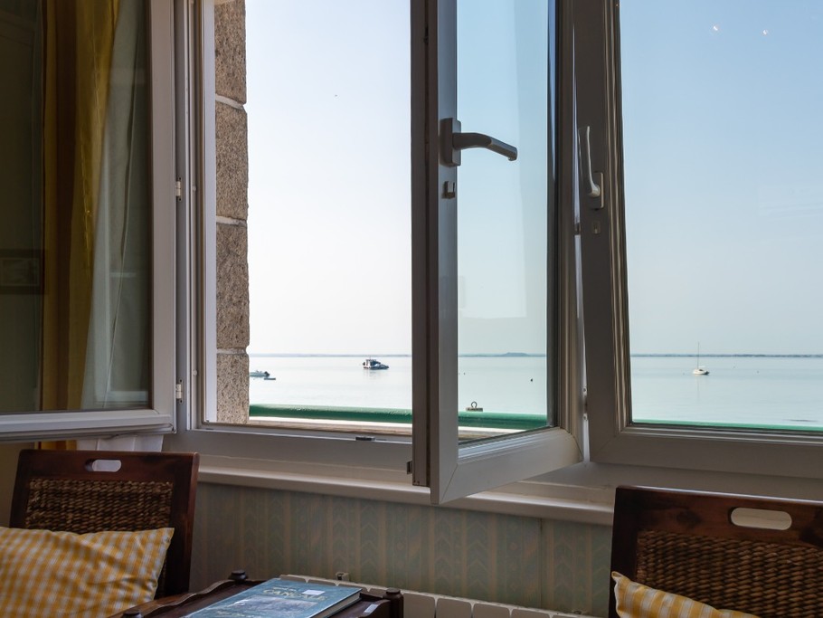 Pièce à vivre ouverte sur l'extérieur