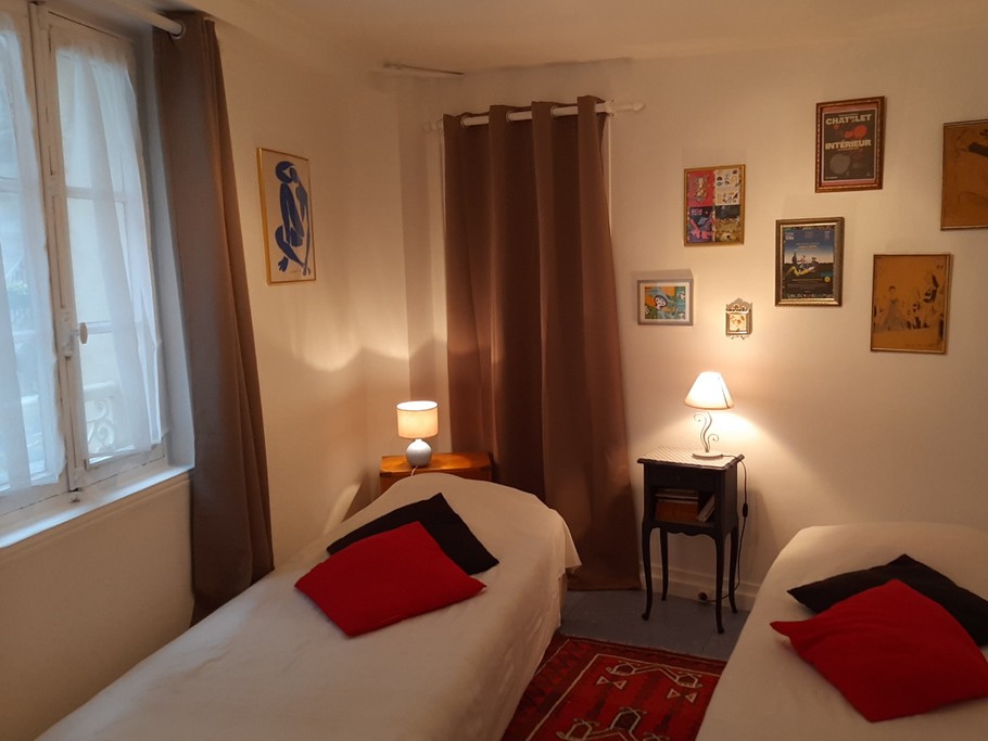 2e chambre avec vue sur le musée