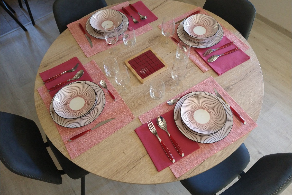 Table dressée - Gite des Roches