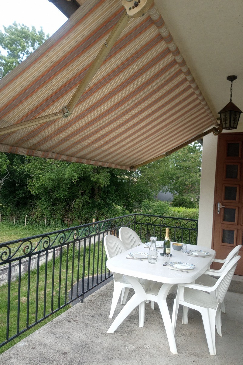 salon de jardin sur la terrasse