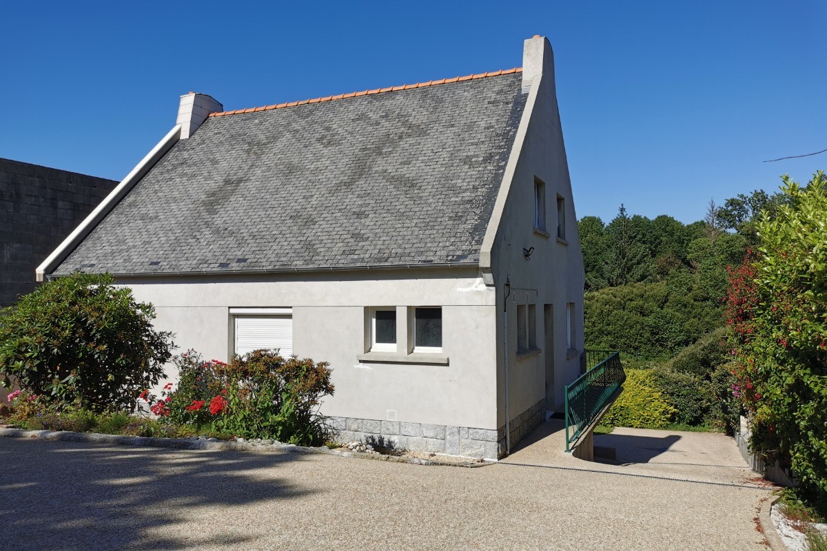 Maison côté parking