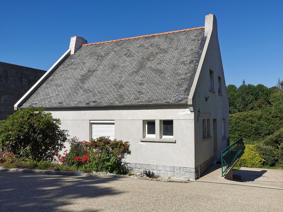 Maison côté parking