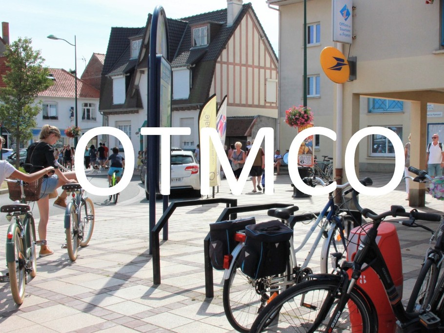 Place Jean Sapin à Stella-Plage