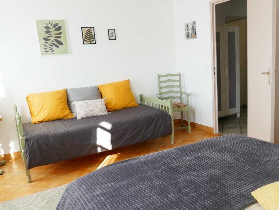 Chambre1 - lit en 90