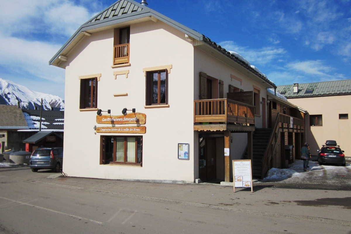 Chalet Les Adrets / Fromagerie