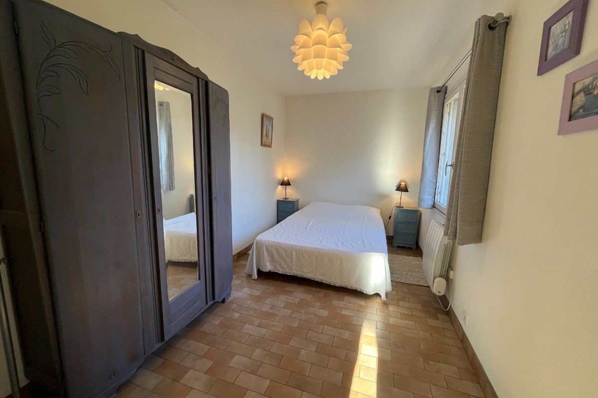CHAMBRE PARENTALE GÎTE CHEZ FERNAND AMFREVILLE