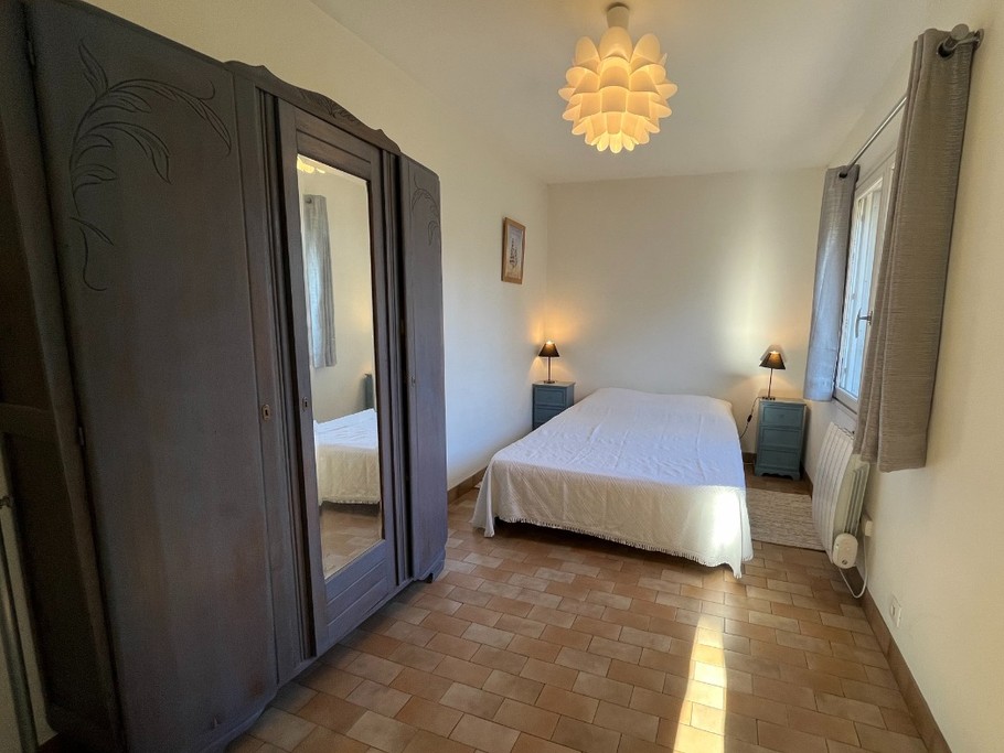 CHAMBRE PARENTALE GÎTE CHEZ FERNAND AMFREVILLE