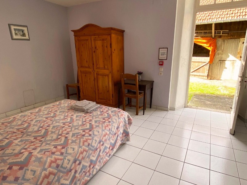 Chambre Personne à Mobilité Réduite - RDC - Gîte la Source