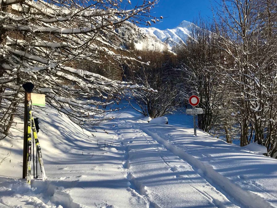 Départ raquettes ou ski nordique aux pieds depuis le logement