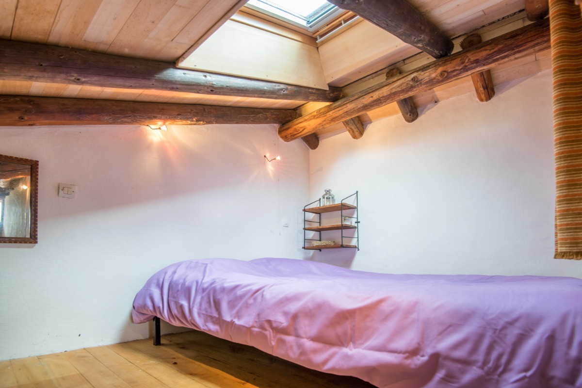 Chambre GITE LE CUN FRAYSSHINES LOT 46 CLEVACANCES