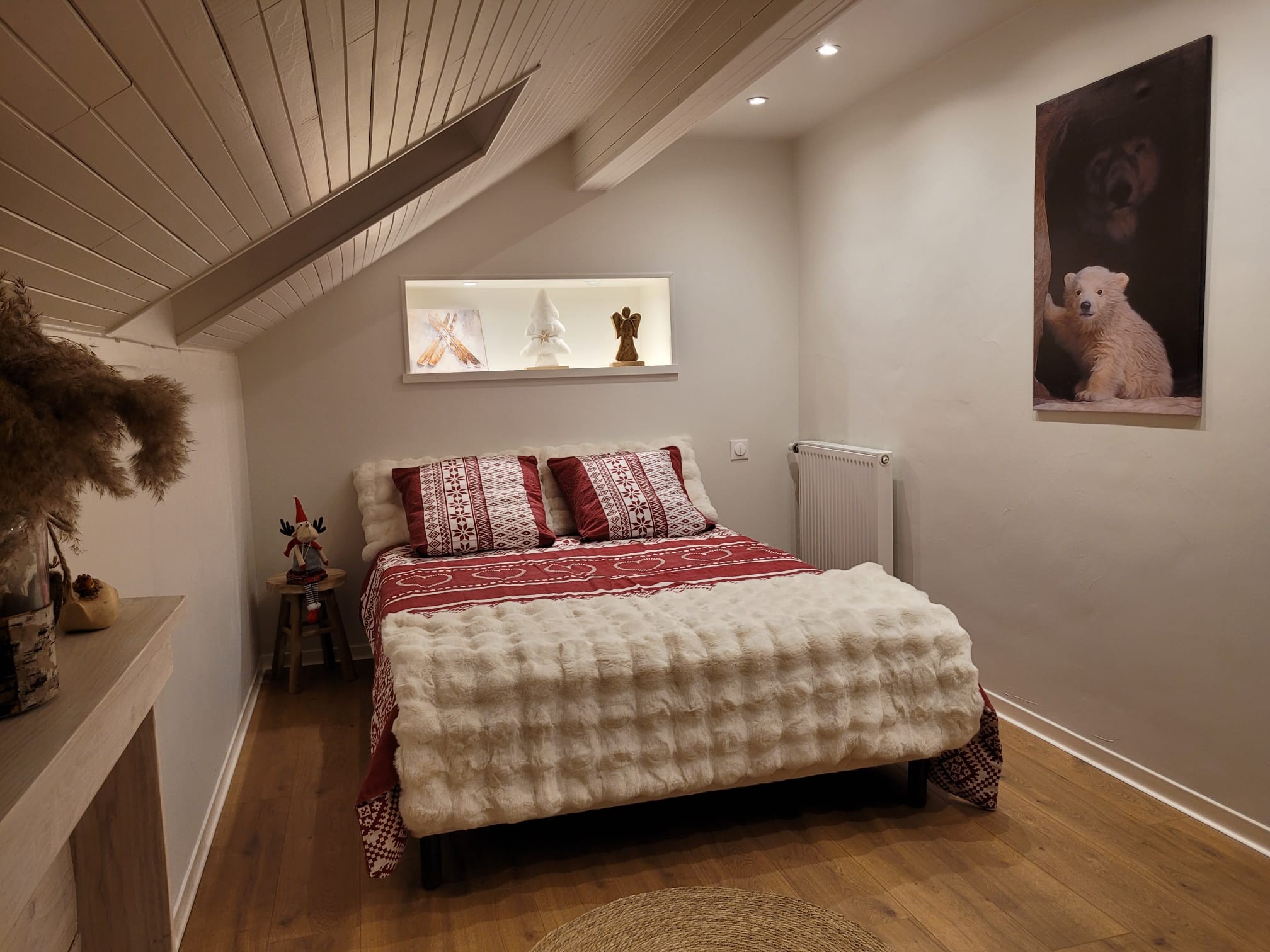 Bedroom 3 - Maison des Lyly