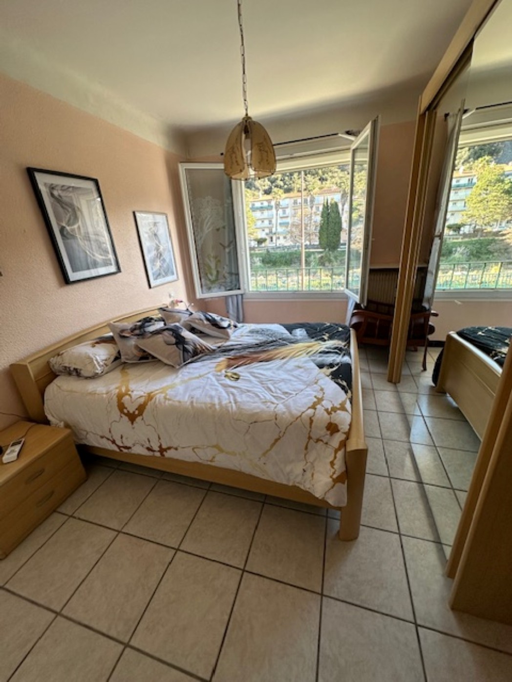 Air-conditioned room