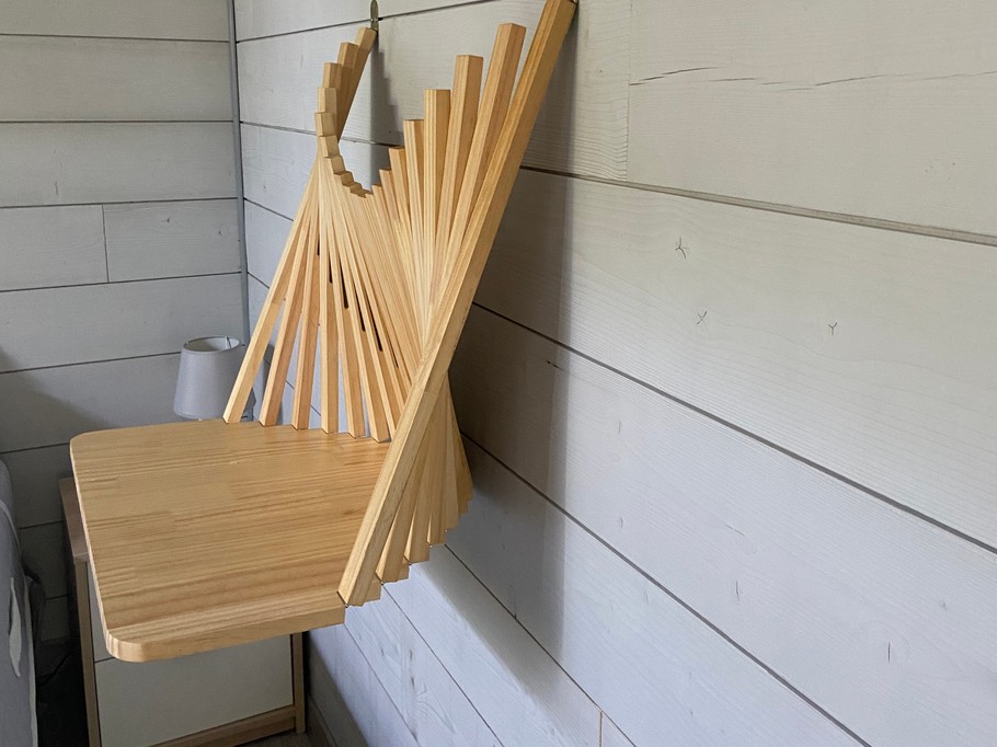 bureau mural déplié
