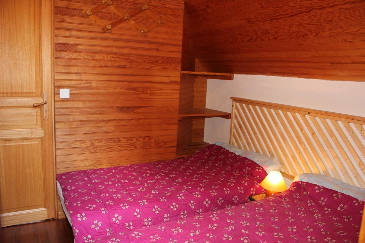 Chambre 3 / 2 lits en 90