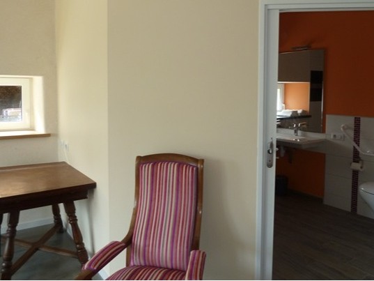 Chambre et salle d'eau Le Feigne Georges - Le Faing du Bray