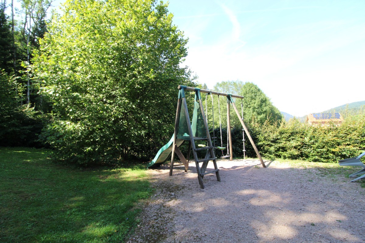 Jeux d'enfants - Chalet Poème