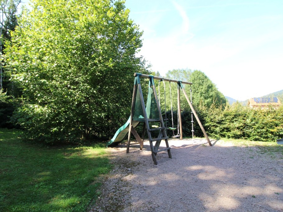 Jeux d'enfants - Chalet Poème