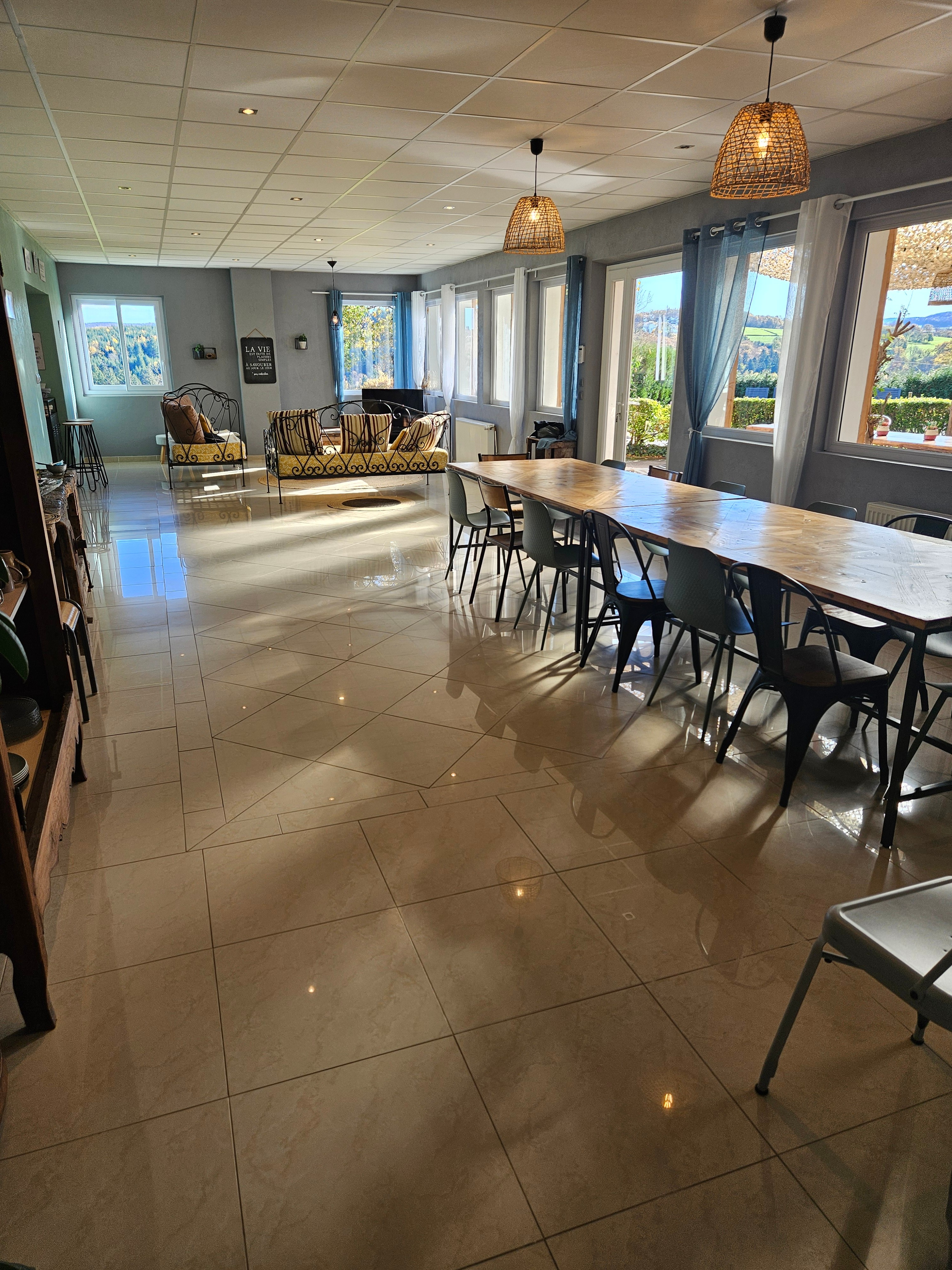 Grande Salle à manger Salon de 55 M2