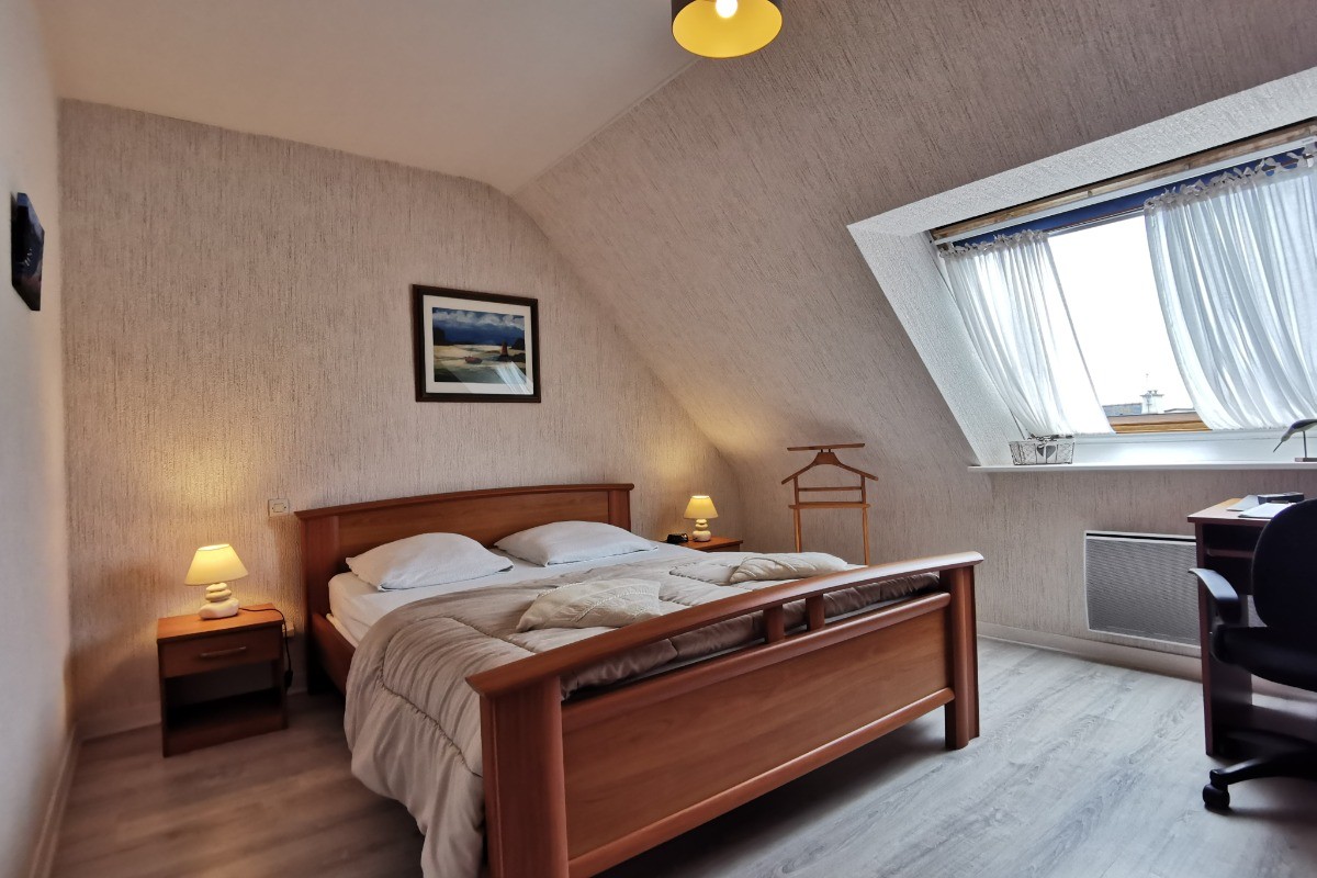 Chambre avec 1 lit 160