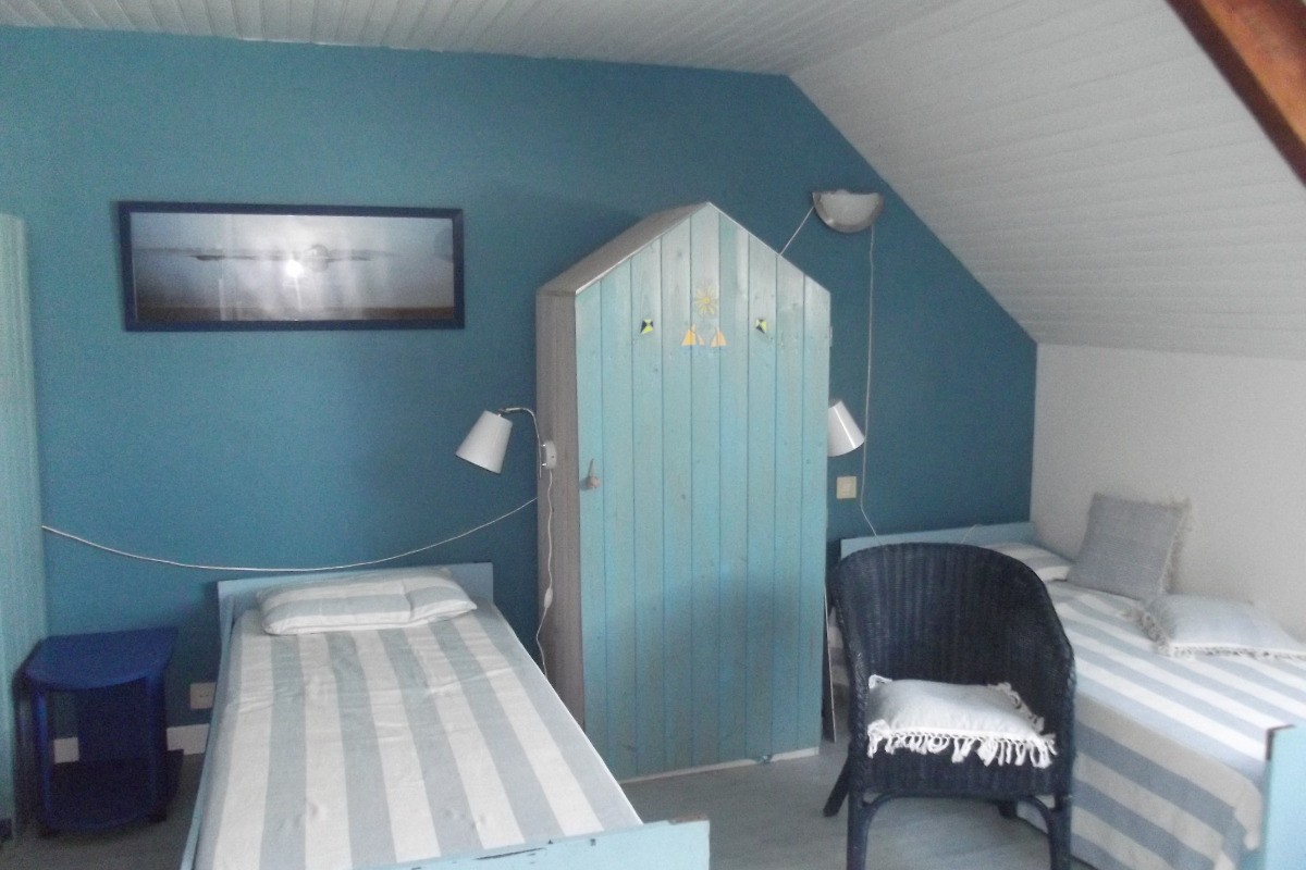Chambre côté 2 lits
