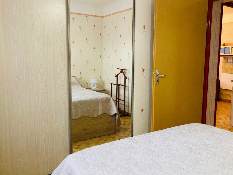 Chambre lit double 140