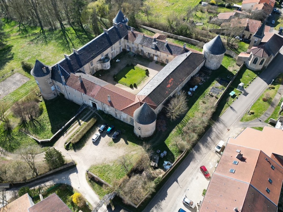 Château de Ville au Val Vue générale