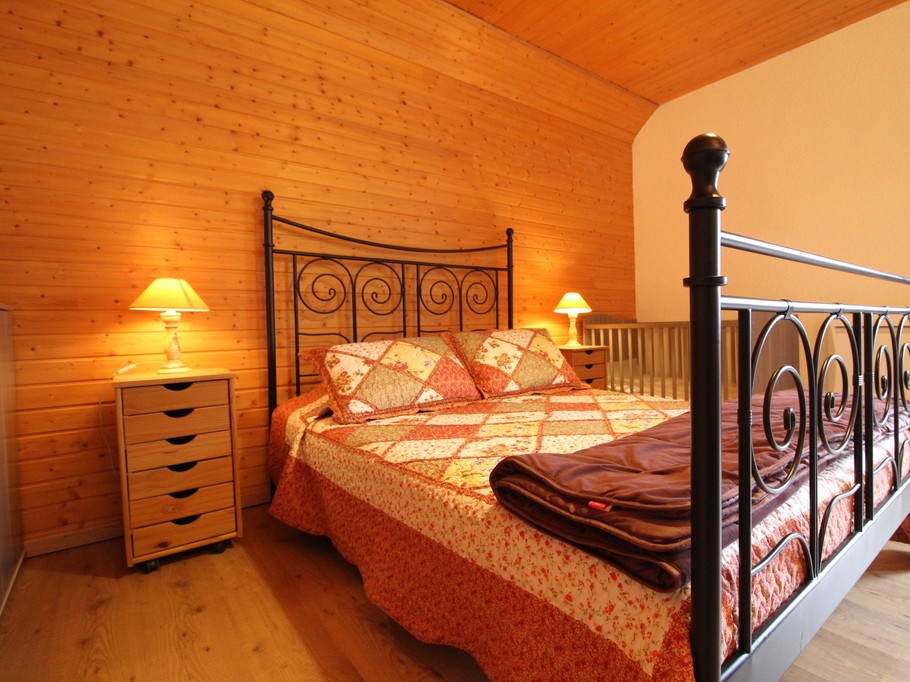 Bedroom 5 - Gîte Le Sapin, close to lakes and walks, sleeps 4-8