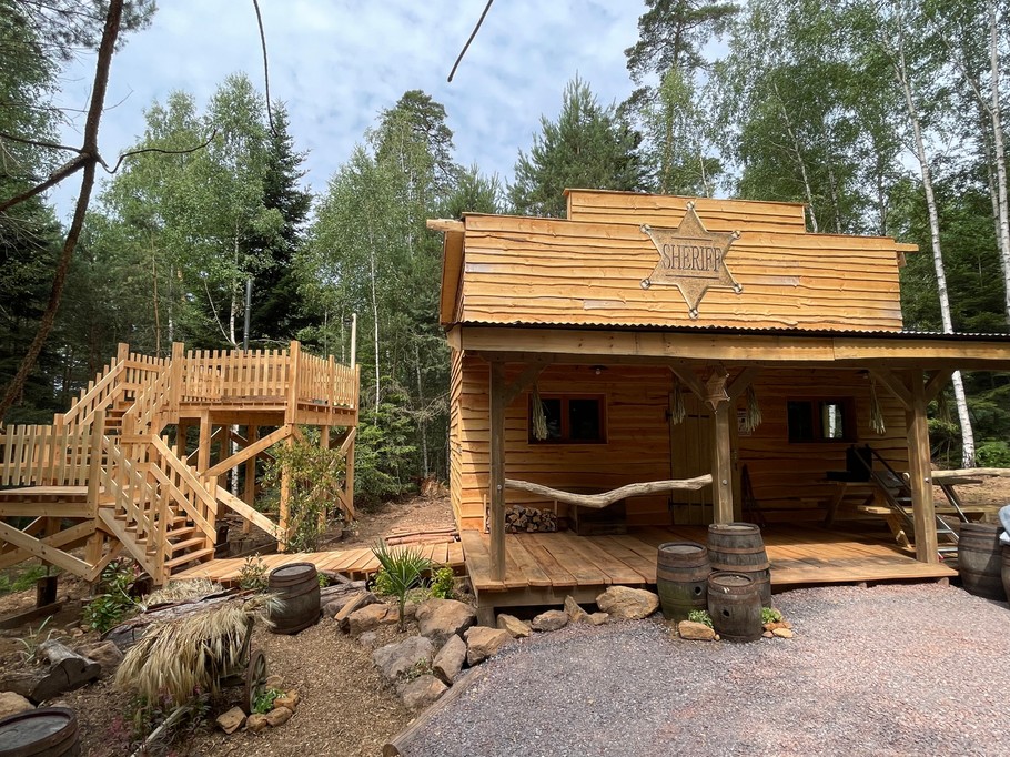 Extérieur - Cabane du Shériff - Lac de Pierre Percée