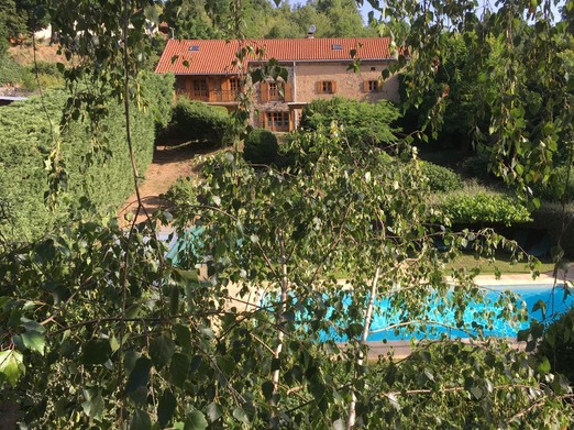 Gîte 30 personnes avec piscine dans parc de 10 000m² paysager