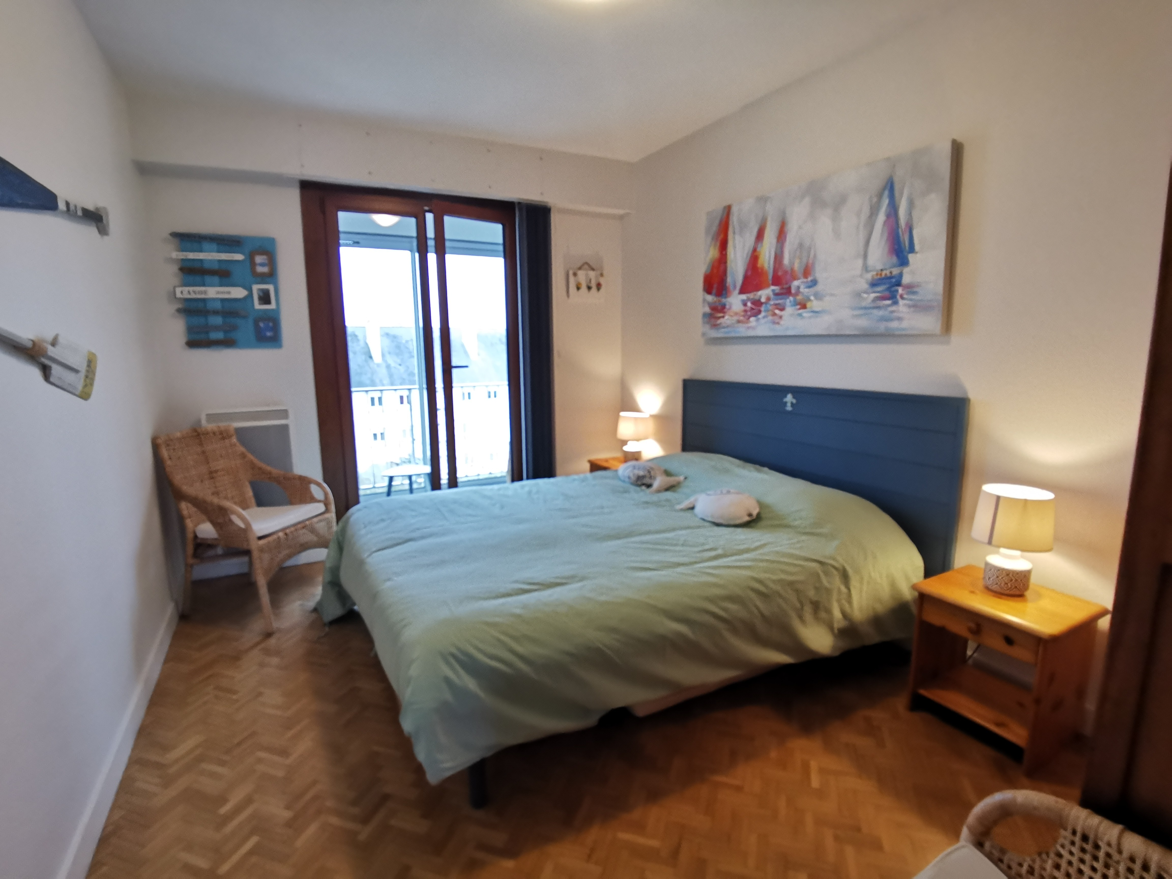 Room with loggia