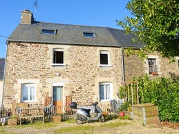 Location Mme Thebault - Maison 4 personnes en campagne entre Dinan et les magnifiques plages de St Jacut de la Mer