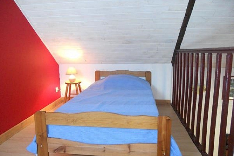chambre 3 en mezzanine avec 2 lits 1 personne