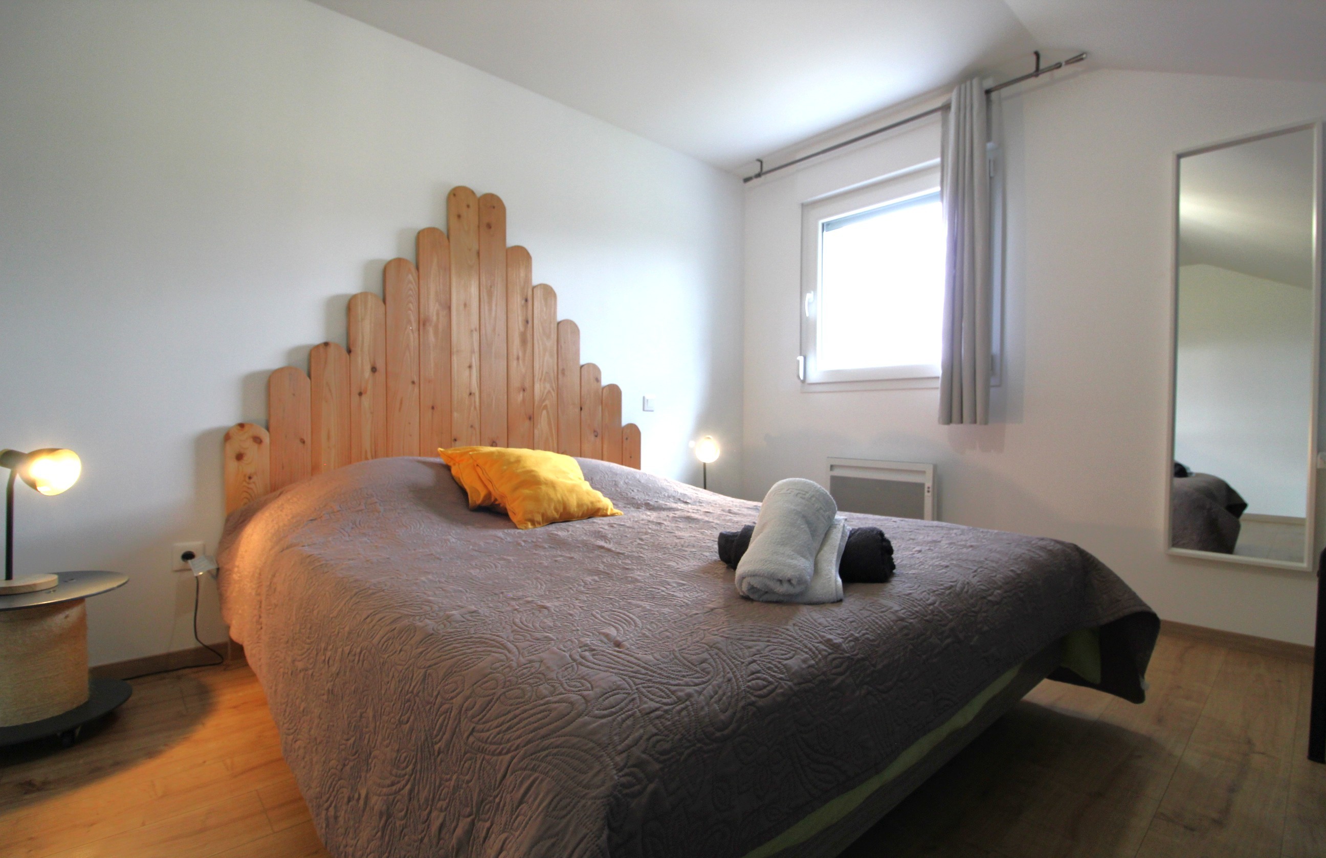 Chambre n°2 à l'étage - Chez Gigi et Malou Gîte Jonquille