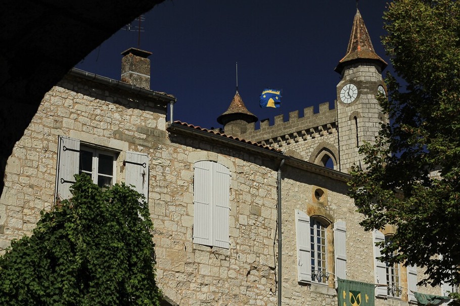 Monflanquin, bastide médiévale à quelques kilomètre du gîte de Peyrounou