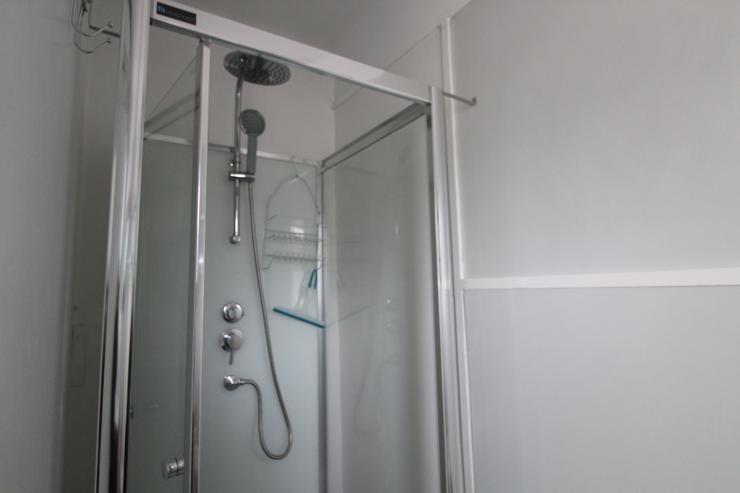 Salle d'eau - Appartement F1 2ème étage